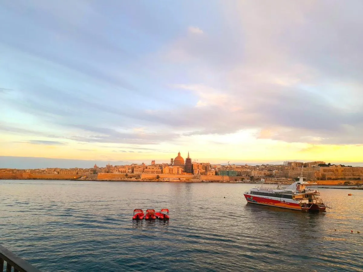 Sliema Ferries Apartment Malta
