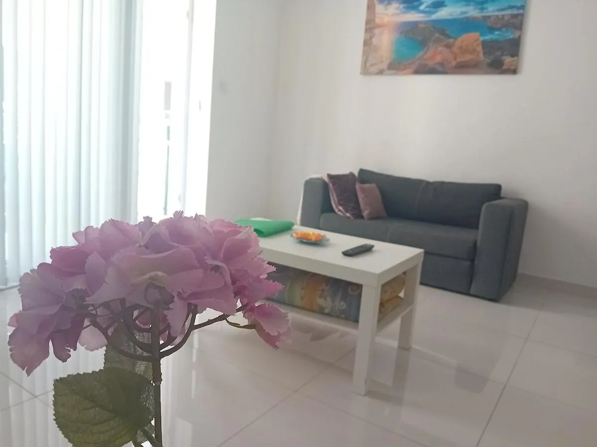 Sliema Ferries Apartment
