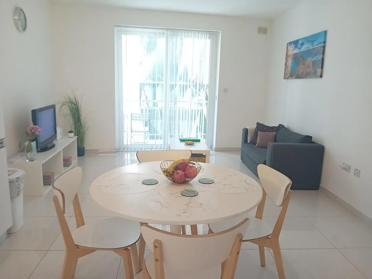 Sliema Ferries Apartment 0*,  Malta