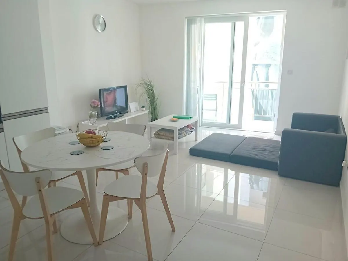 Sliema Ferries Apartment